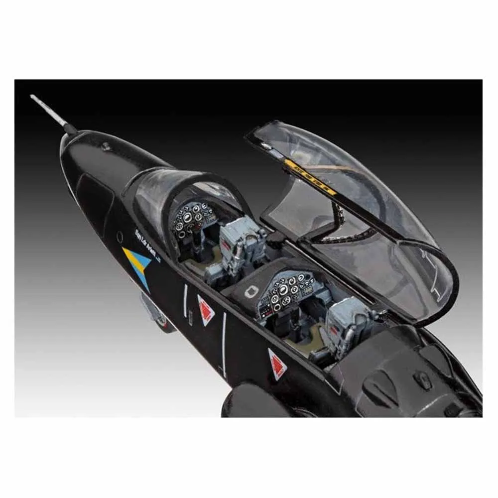 1/72 BAe Hawk T.1 Model Set