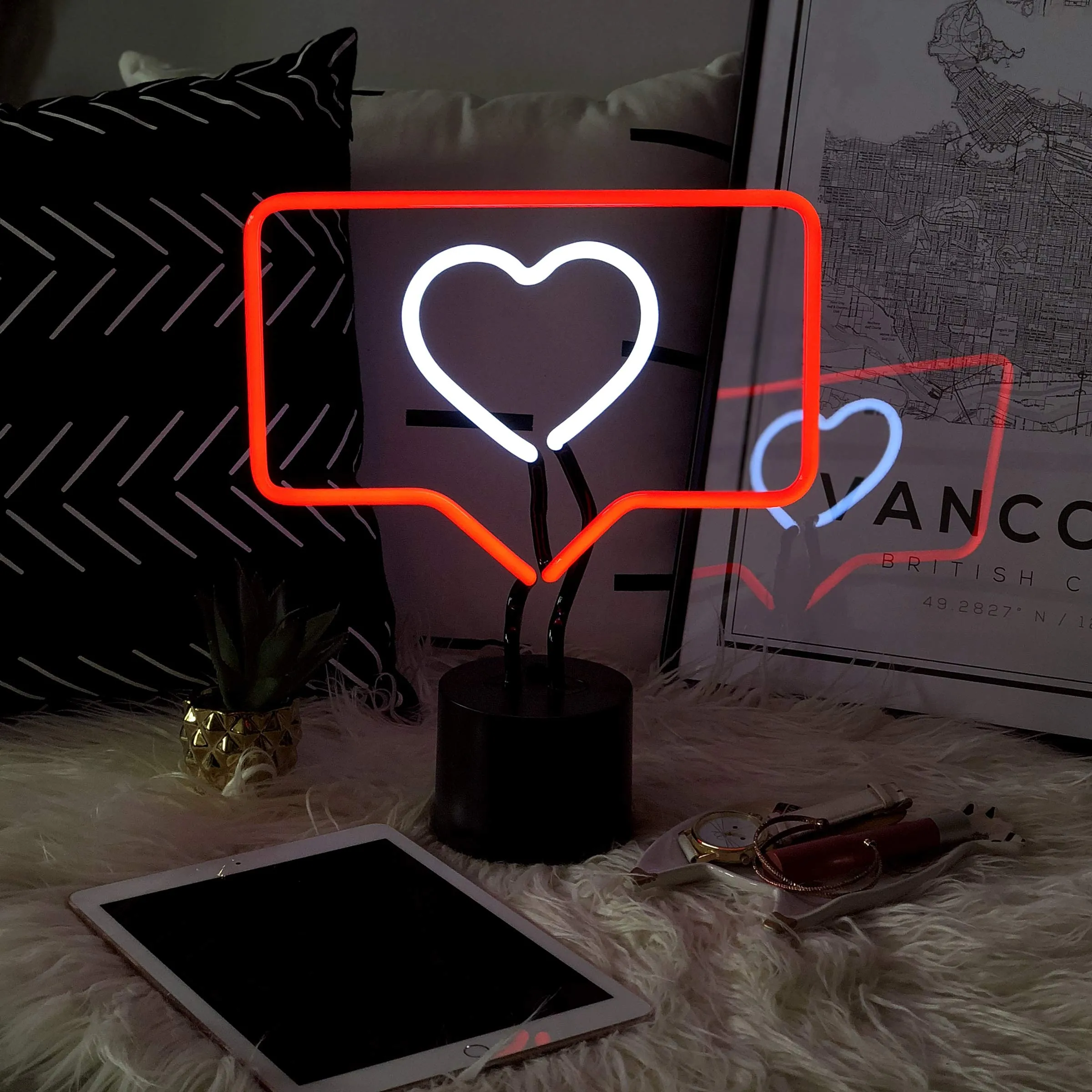 Amped & Co Fave Neon Desk Light, The Like Sign Symbol, Real Neon, Red Box Outline