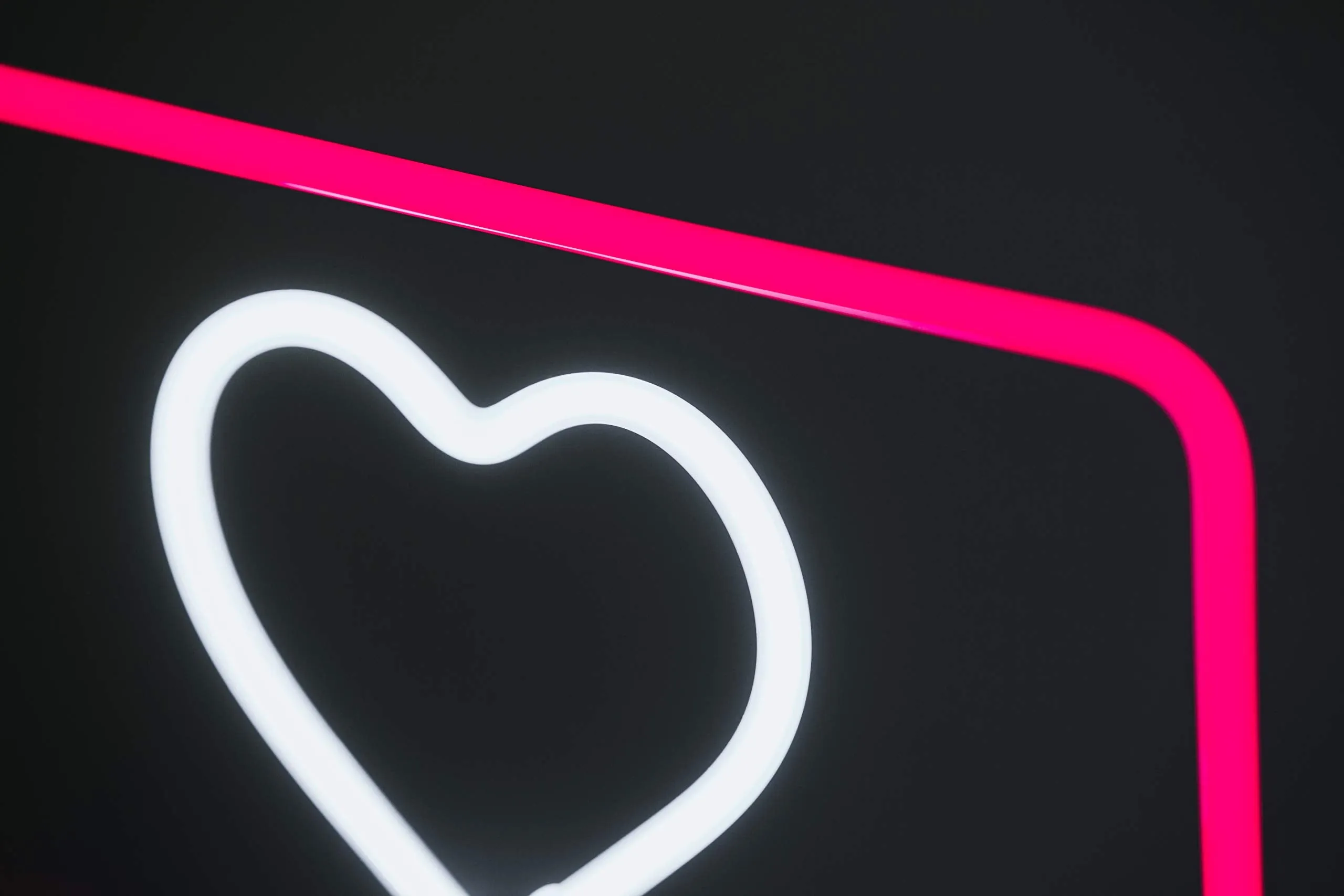 Amped & Co Fave Neon Desk Light, The Like Sign Symbol, Real Neon, Red Box Outline