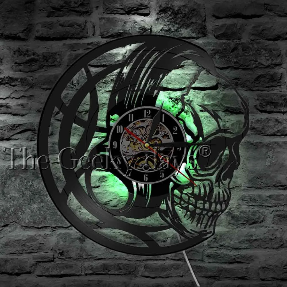 Evil Skull Headphones Vinyl Record Wall Clock Black Skull Head Clock Watch Vanitas Dark Art Decor Quartz Wall Clock Gift for Men