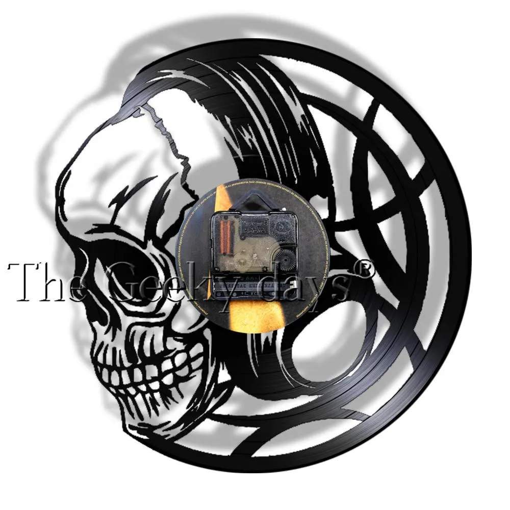Evil Skull Headphones Vinyl Record Wall Clock Black Skull Head Clock Watch Vanitas Dark Art Decor Quartz Wall Clock Gift for Men