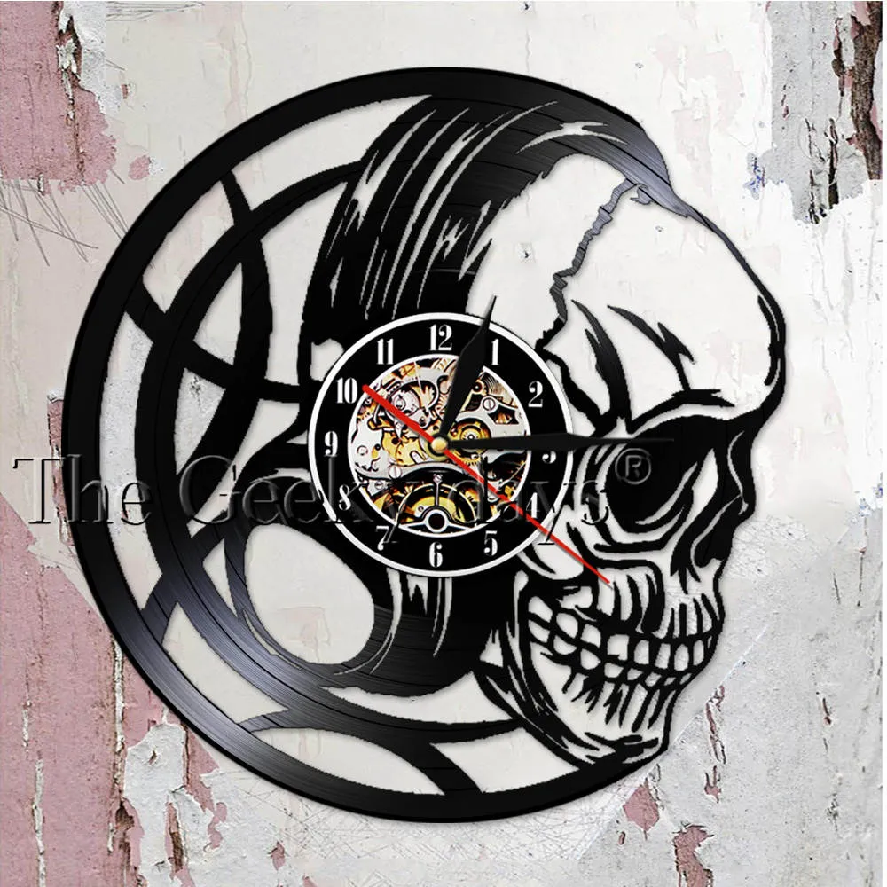 Evil Skull Headphones Vinyl Record Wall Clock Black Skull Head Clock Watch Vanitas Dark Art Decor Quartz Wall Clock Gift for Men