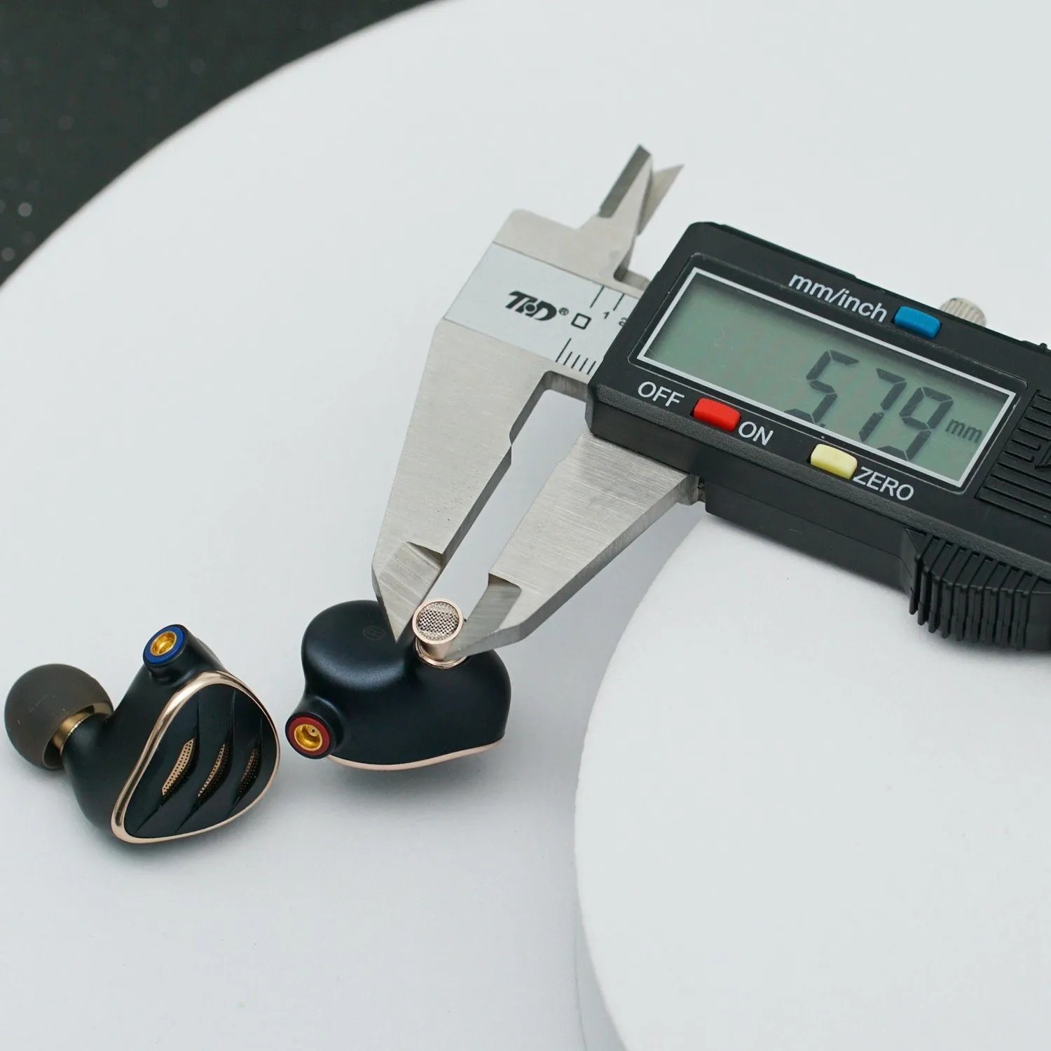 FiiO FH5s 2DD 2BA IEMs Hybrid 4-Driver In-Ear Earphone