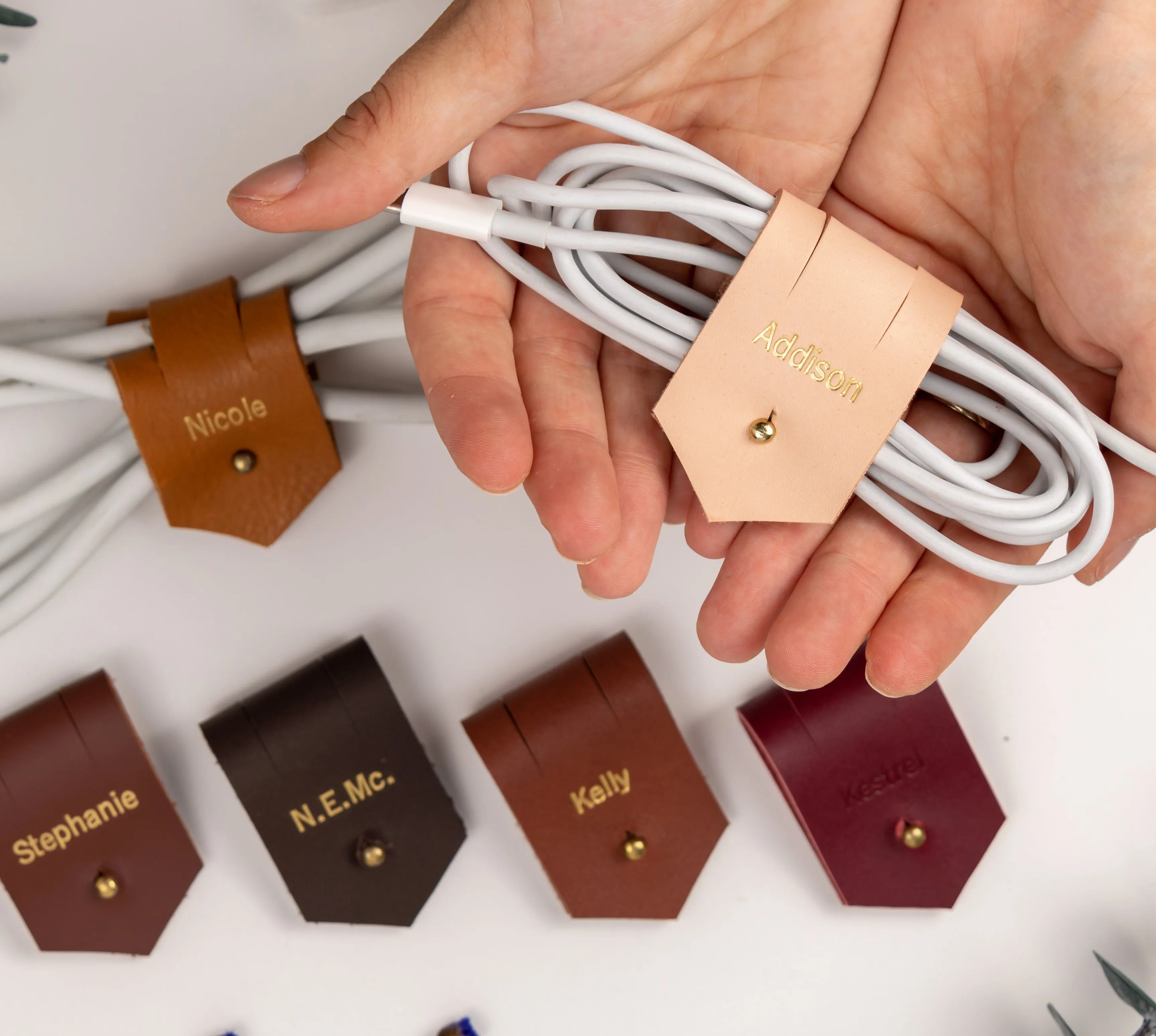 Large Cable Holder [Stud & Post]