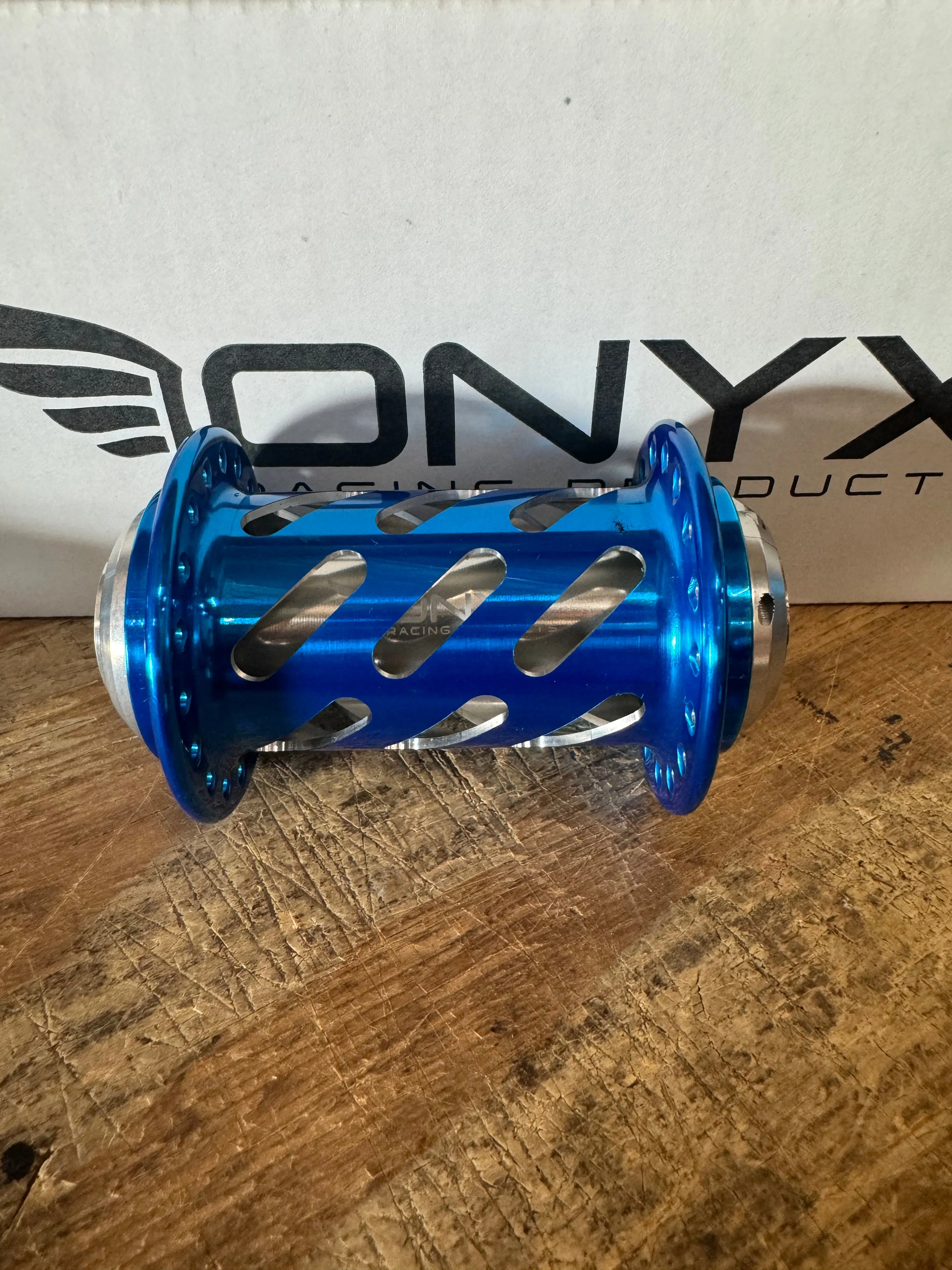 Onyx Hubs Candy Blue