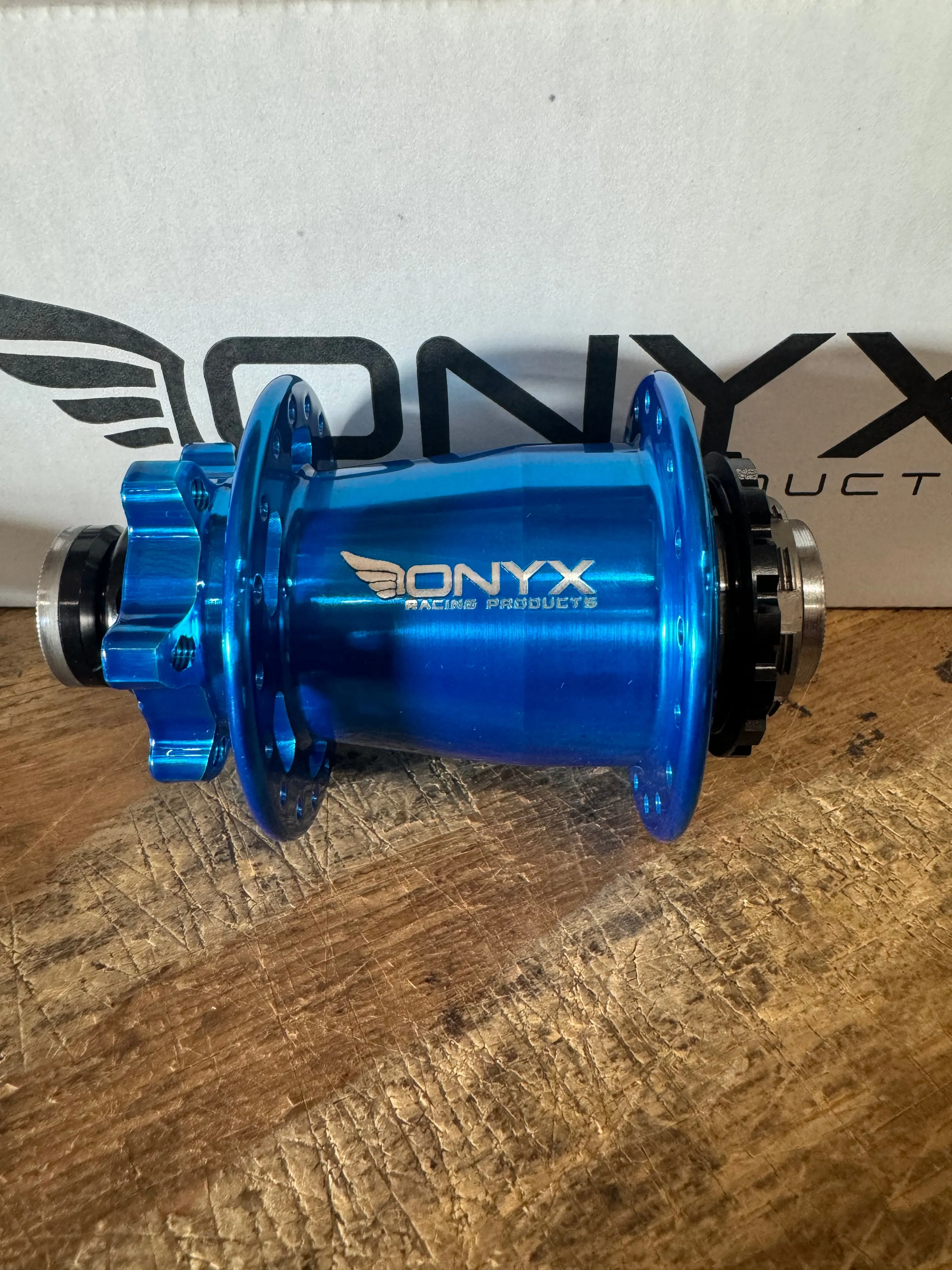 Onyx Hubs Candy Blue